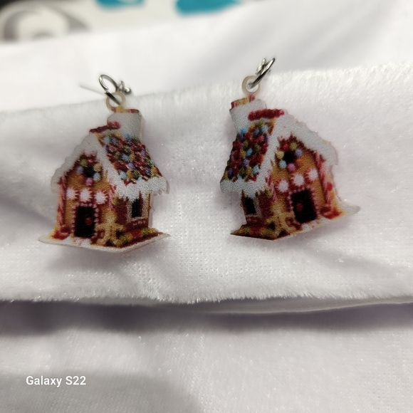 Decorated Christmas House Earrings Holiday Decorations Lights - Picture 8 of 9